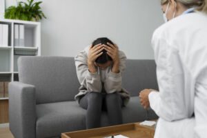 women in pain, mental health